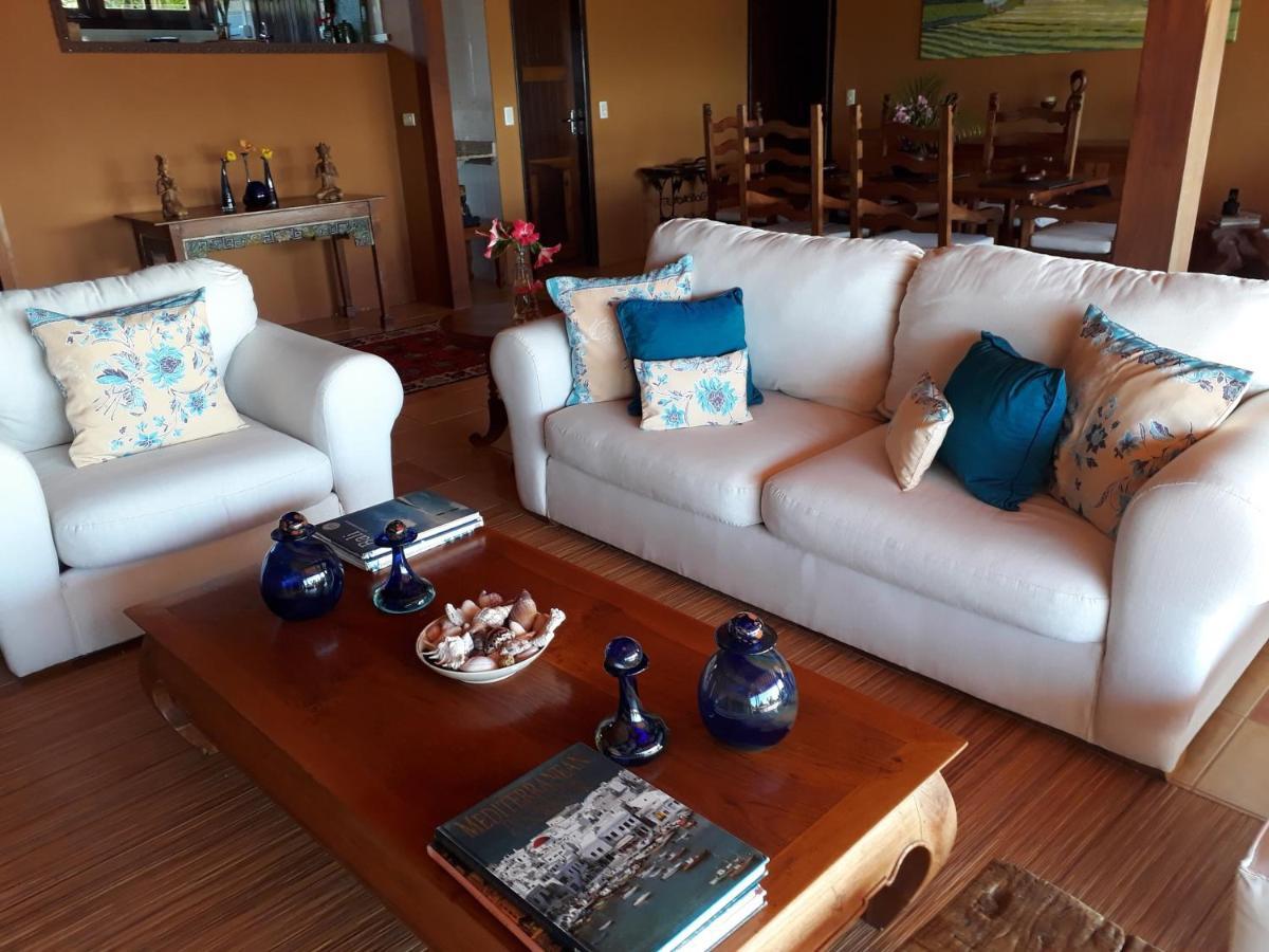 Luxury Suites Vila Indonesia กาโรปาบา ภายนอก รูปภาพ