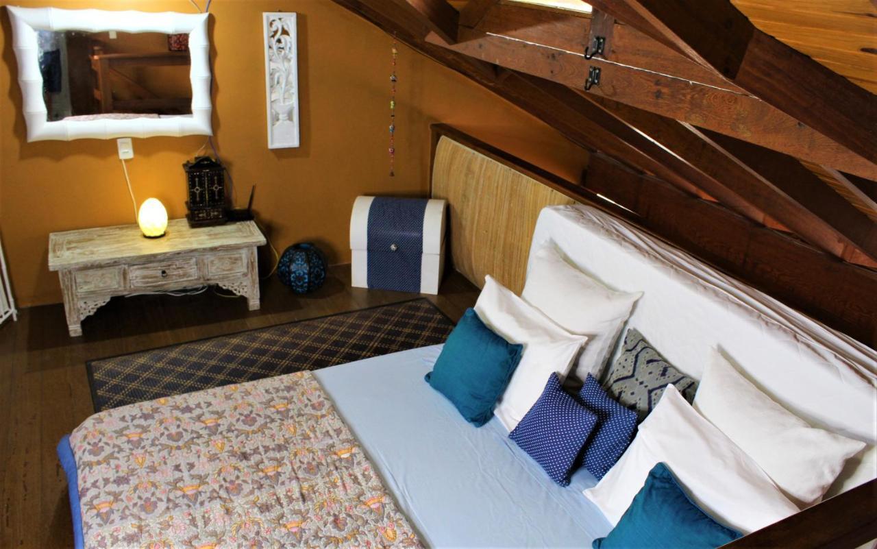 Luxury Suites Vila Indonesia กาโรปาบา ภายนอก รูปภาพ
